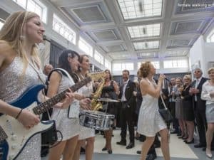Lady-Taxi Damenband buchen