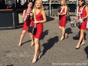 Lady-Taxi Damenband buchen
